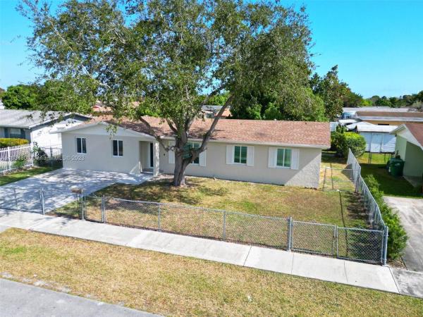 South Miami Heights Residential, 19807 SW 118th Pl, South Miami Heights, Florida 33177, image 2