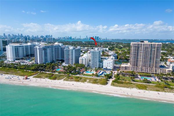 The Royal Club, 2457 Collins Ave #1402, Miami Beach, Florida 33140, image 1