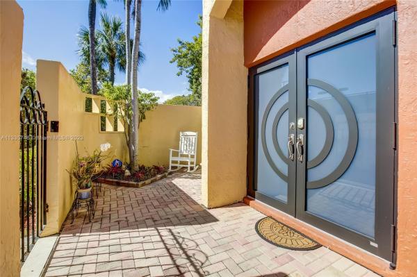 20903 Leeward Ct #315-1, Aventura, Florida 33180, image 1