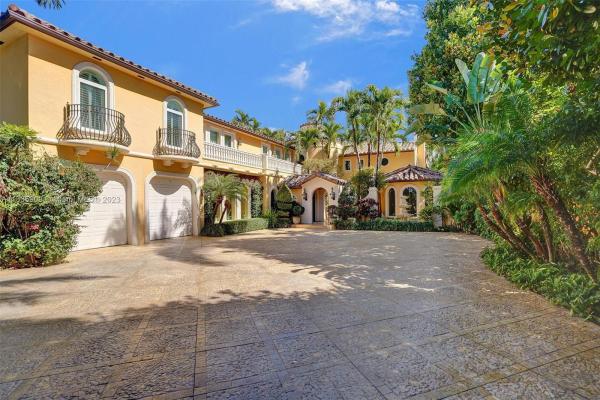 Beach View, 5369 Pine Tree Dr, Miami Beach, Florida 33140, image 1