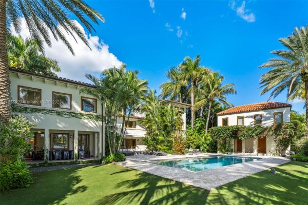 Sunset Lake, 2511 Lake Ave, Miami Beach, Florida 33140, image 2