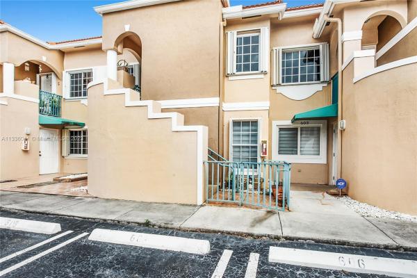 Lago Lindo Townvillas, 6445 SW 130th Pl #606, Kendale Lakes, Florida 33183, image 1