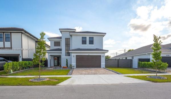14720 SW 39th Ter, Unincorporated Dade County, Florida 33185, image 2