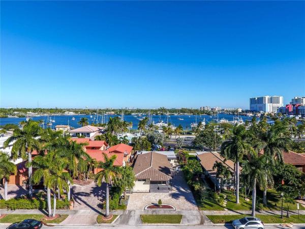 Hollywood Lakes, 735 Tyler St, Hollywood, Florida 33019, image 2