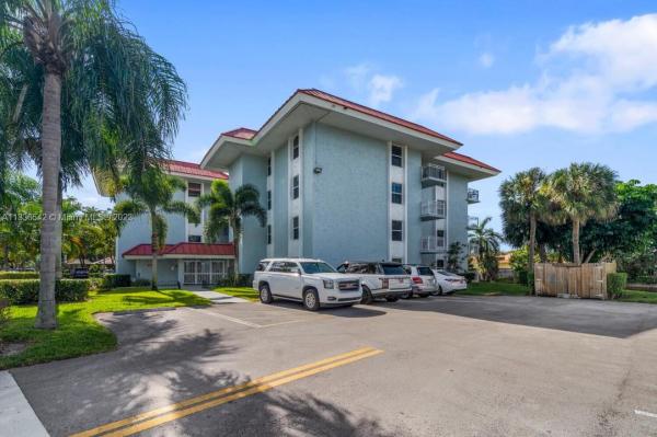 Newport, 605 S Pine Island Rd #305A, Plantation, Florida 33324, image 1
