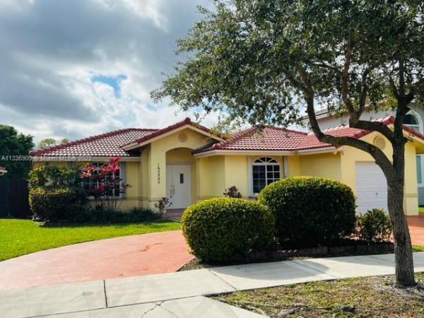 16288 SW 79th Ter, Unincorporated Dade County, Florida 33193, image 2