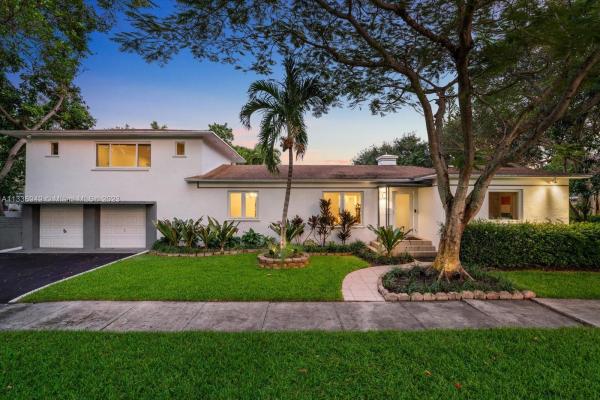 Village Of El Portal, 9001 NE 4th Ave, El Portal, Florida 33138, image 1