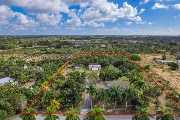 Redland Citrus Orchards, 21825 SW 154th Ave, Redland, Florida 33170, image 1