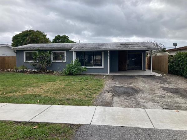 Lake Worth Hills, 5620 S 38th St, Greenacres, Florida 33463, image 1