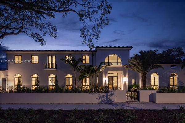 Biltmore, 733 Biltmore Ct, Coral Gables, Florida 33134, image 2