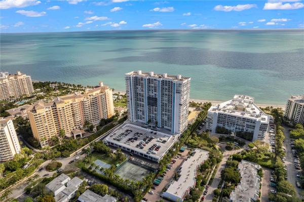 Casa Del Mar, 881 Ocean Dr #10D, Key Biscayne, Florida 33149, image 1