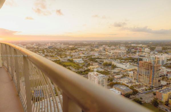 Opera Tower, 1750 N Bayshore Dr #5509, Miami, Florida 33132, image 2