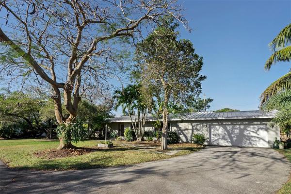 Estelle Lawrence Homes, 13800 SW 77th Ct, Palmetto Bay, Florida 33158, image 1