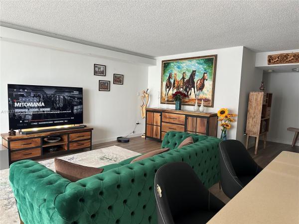 Del Prado North Towers, 18061 Biscayne Blvd #1201-2, Aventura, Florida 33160, image 2