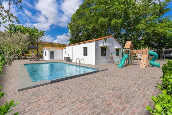 Cortez Place, 810 Cortez St, Coral Gables, Florida 33134, image 1