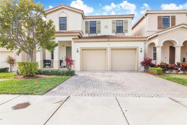 Champion Lakes, 676 NE 191st St, Ives Estates, Florida 33179, image 2
