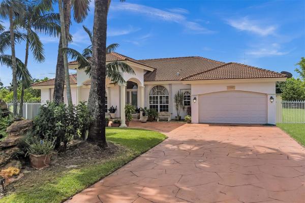 South Kendall Estates, 17030 SW 212th St, Redland, Florida 33187, image 1
