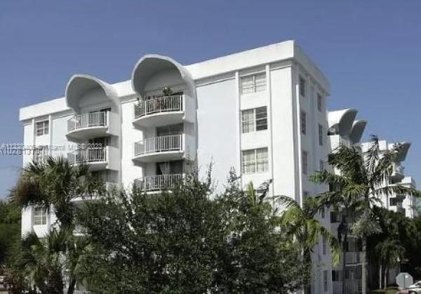 Montecarlo, 492 NW 165th St Rd #C409, Golden Glades, Florida 33169, image 2