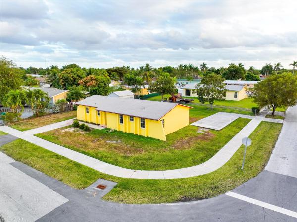 Mary Homes, 14540 SW 294th St, Leisure City, Florida 33033, image 1