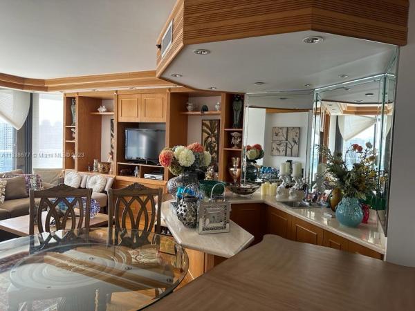 2800 Island Boulevard, 2800 Island Blvd #1701, Aventura, Florida 33160, image 1