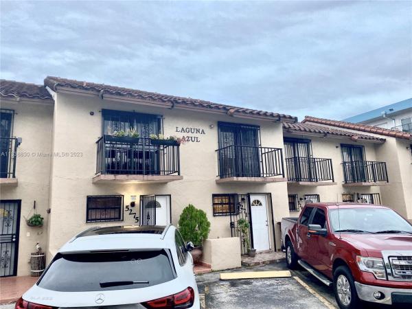 Laguna Azul Townhouse, 5295 W 28th Ave #104, Hialeah, Florida 33016, image 1