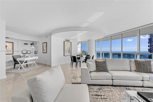 Bristol Tower, 2127 Brickell Ave #1402, Miami, Florida 33129, image 1
