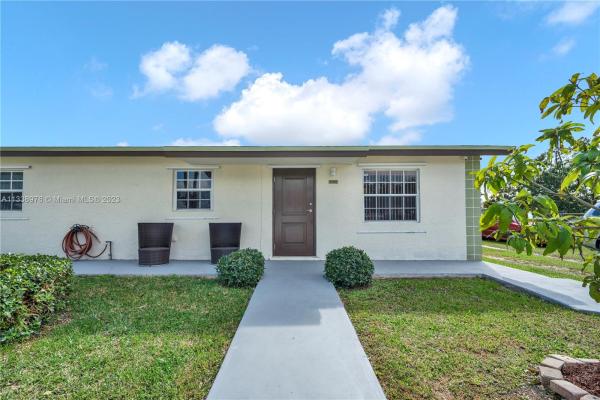 Sunny Estates, 14450 SW 293rd St, Leisure City, Florida 33033, image 1