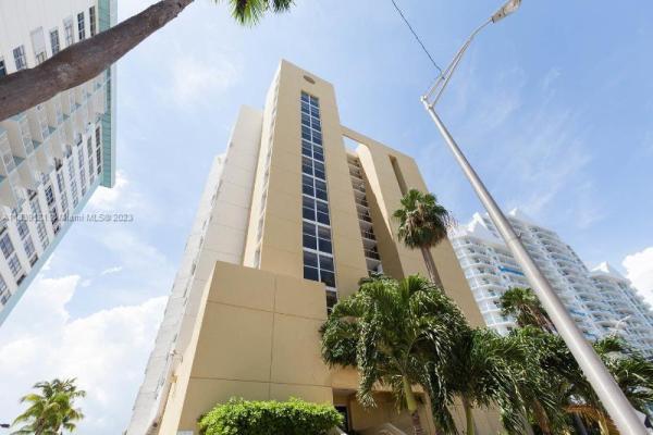 La Rive Gauche, 5880 Collins Ave #306, Miami Beach, Florida 33140, image 1
