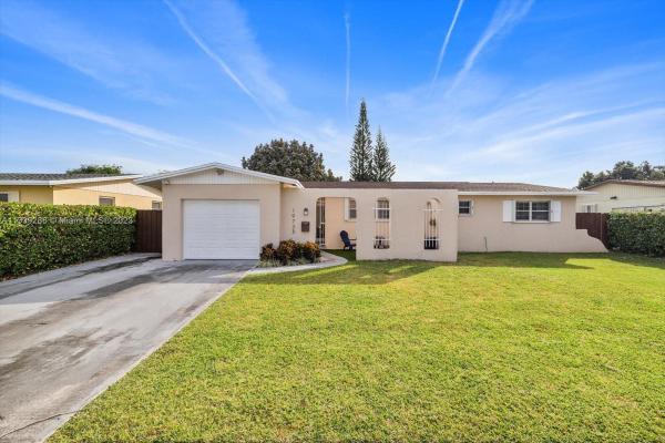 South Miami Heights Residential, 19735 SW 119th Pl, South Miami Heights, Florida 33177, image 2