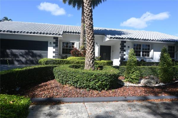 Kendale Lakes No HOA, 7322 SW 139th Ct, Kendale Lakes, Florida 33183, image 2