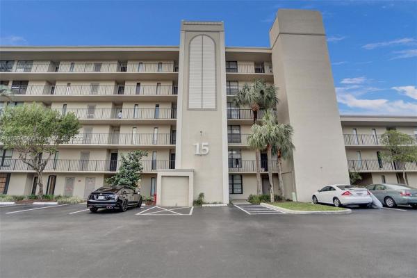 Boca Bayou, 15 Royal Palm Way #4040, Boca Raton, Florida 33432, image 2