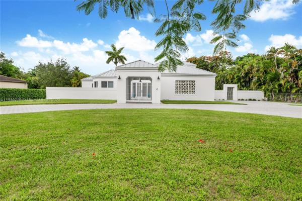 South Kendall, 8528 SW 121st St, Kendall, Florida 33156, image 2