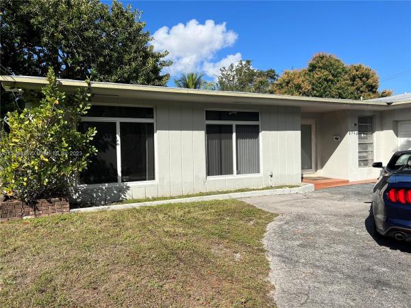Lake Stewart, 8360 W 16th Ave #8360, Hialeah, Florida 33014, image 1