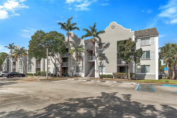 Devonaire At Pembroke Pines, 11133 SW 8th St #203, Pembroke Pines, Florida 33025, image 1