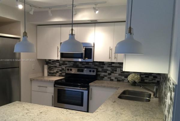 Environ 1, 7031 Environ Blvd #323, Lauderhill, Florida 33319, image 2