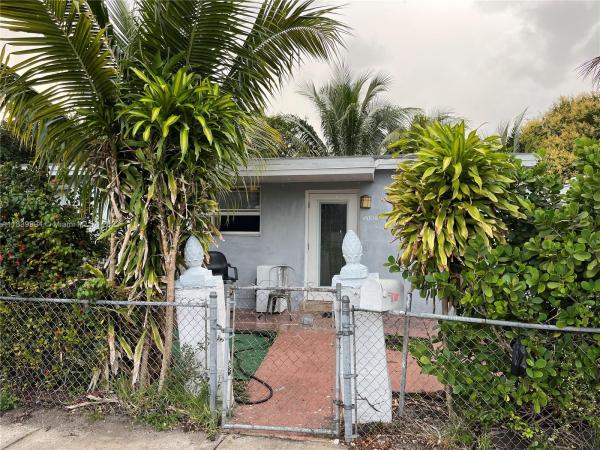 Washington Park, 15300 NE 14th Ct, North Miami Beach, Florida 33162, image 1