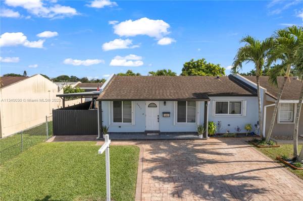Royale Green, 5417 SW 128th Ave #., Kendale Lakes, Florida 33175, image 2