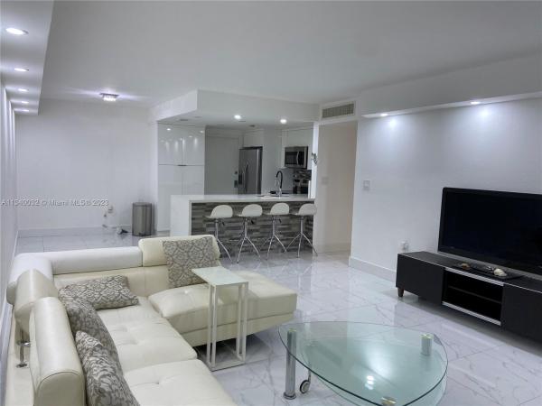 Miami Shores Residential, 9020 NE 8th Ave #2B, Miami Shores, Florida 33138, image 2