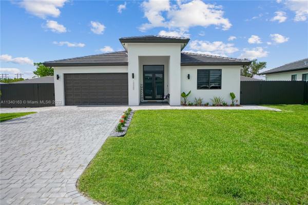 Venture Homes, 12933 SW 227th St, Princeton, Florida 33170, image 1