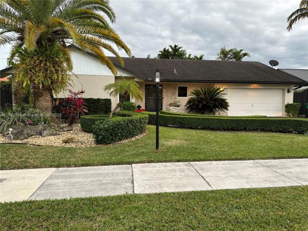 Glen Cove, 11620 SW 97th St, Kendall, Florida 33176, image 1