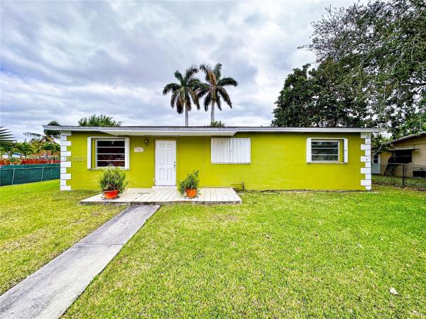 21st Century Homes, 30601 SW 157th Ave, Leisure City, Florida 33033, image 1