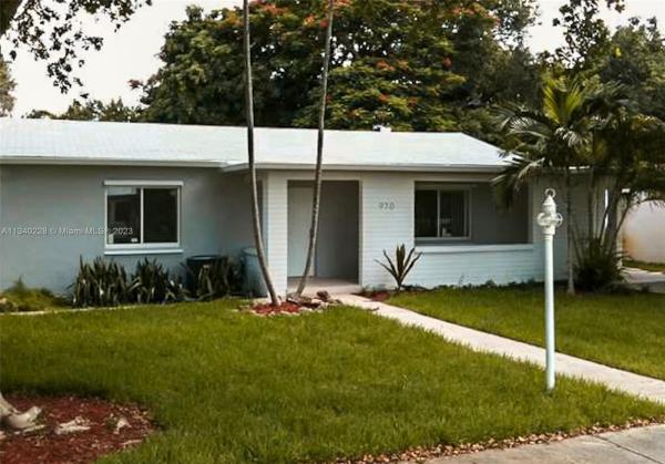 Elbaroda Grove, 970 NE 129th St, North Miami, Florida 33161, image 1