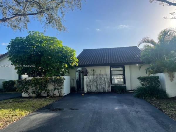 Town Villas In The Crossings, 11145 SW 135th Ct, The Crossings, Florida 33186, image 1