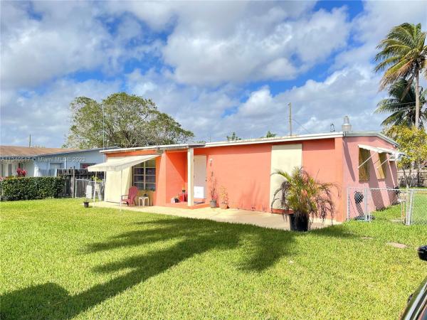 Tropical Estates, 9971 SW 48th St, Olympia Heights, Florida 33165, image 2