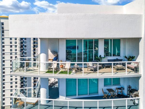 Strada 315, 315 NE 3rd Ave #2106, Fort Lauderdale, Florida 33301, image 1