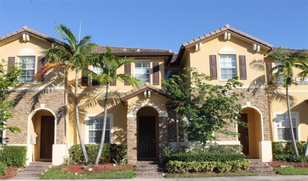 The Shores At Isles Of Bayshore, 9133 SW 227th St #3, Cutler Bay, Florida 33190, image 2