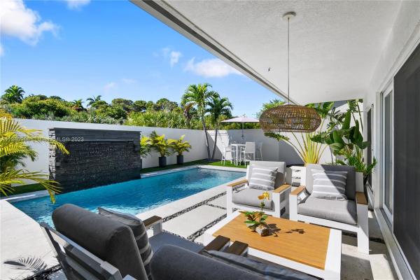 The Ridge At The Bluffs, 136 Sand Pine Dr, Jupiter, Florida 33477, image 2
