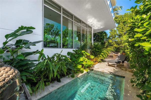 Palau Sunset Harbour, 1201 20th St #205, Miami Beach, Florida 33139, image 1