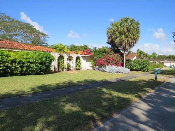 Kendale Lakes No HOA, 7302 W 140th Ct, Kendale Lakes, Florida 33183, image 2