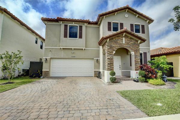 Silver Palms Midtown, 23644 SW 115th Ave, Princeton, Florida 33032, image 1
